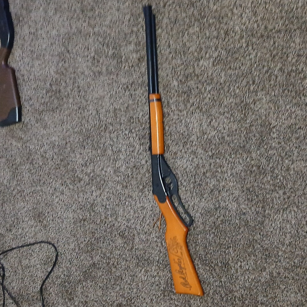 Red Ryder Bee Bee gun